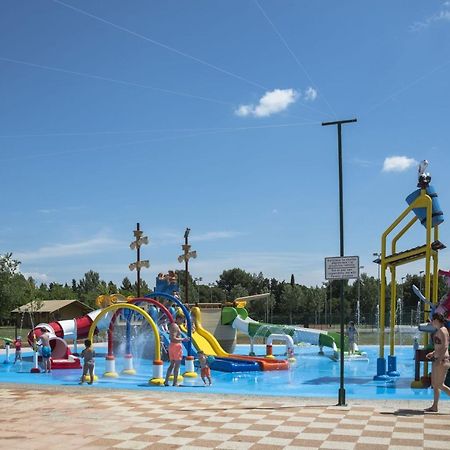 Happy Camp Mobile Homes In Centro Vacanze Bi Village Fažana Екстериор снимка