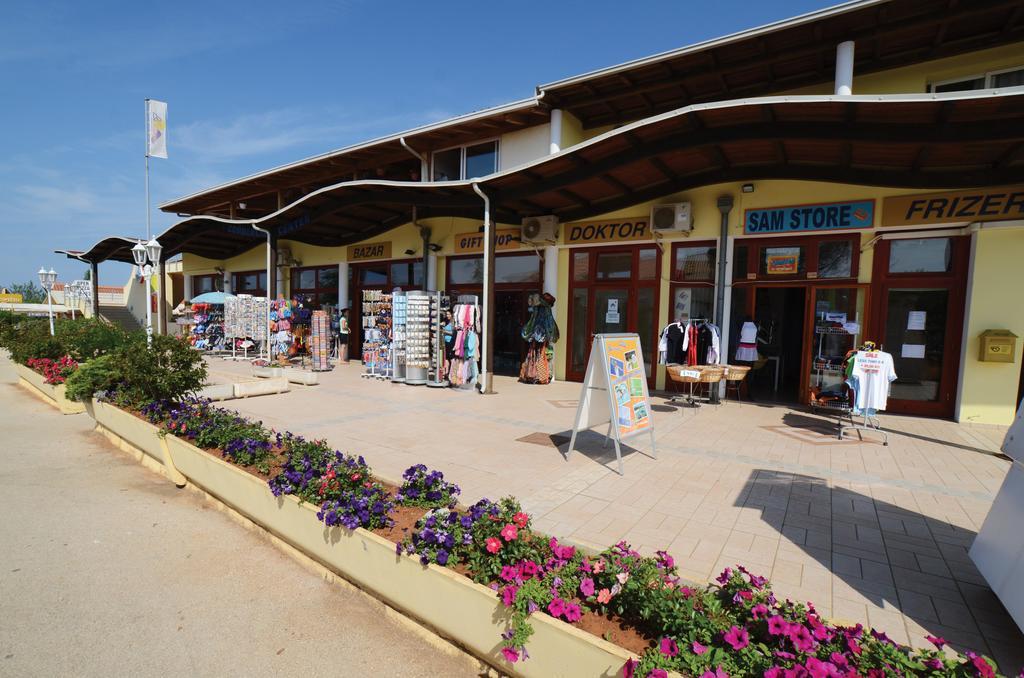 Happy Camp Mobile Homes In Centro Vacanze Bi Village Fažana Екстериор снимка